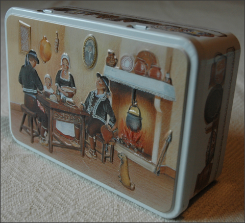 Boite neuve, d�cor en relief, Th�me  Int�rieur breton  16 Buxerolles (86)