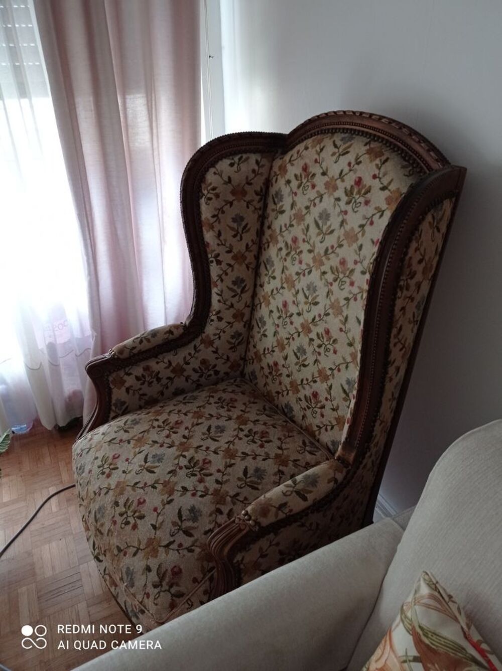 fauteuil &agrave; oreillettes XVIII&egrave;me Meubles