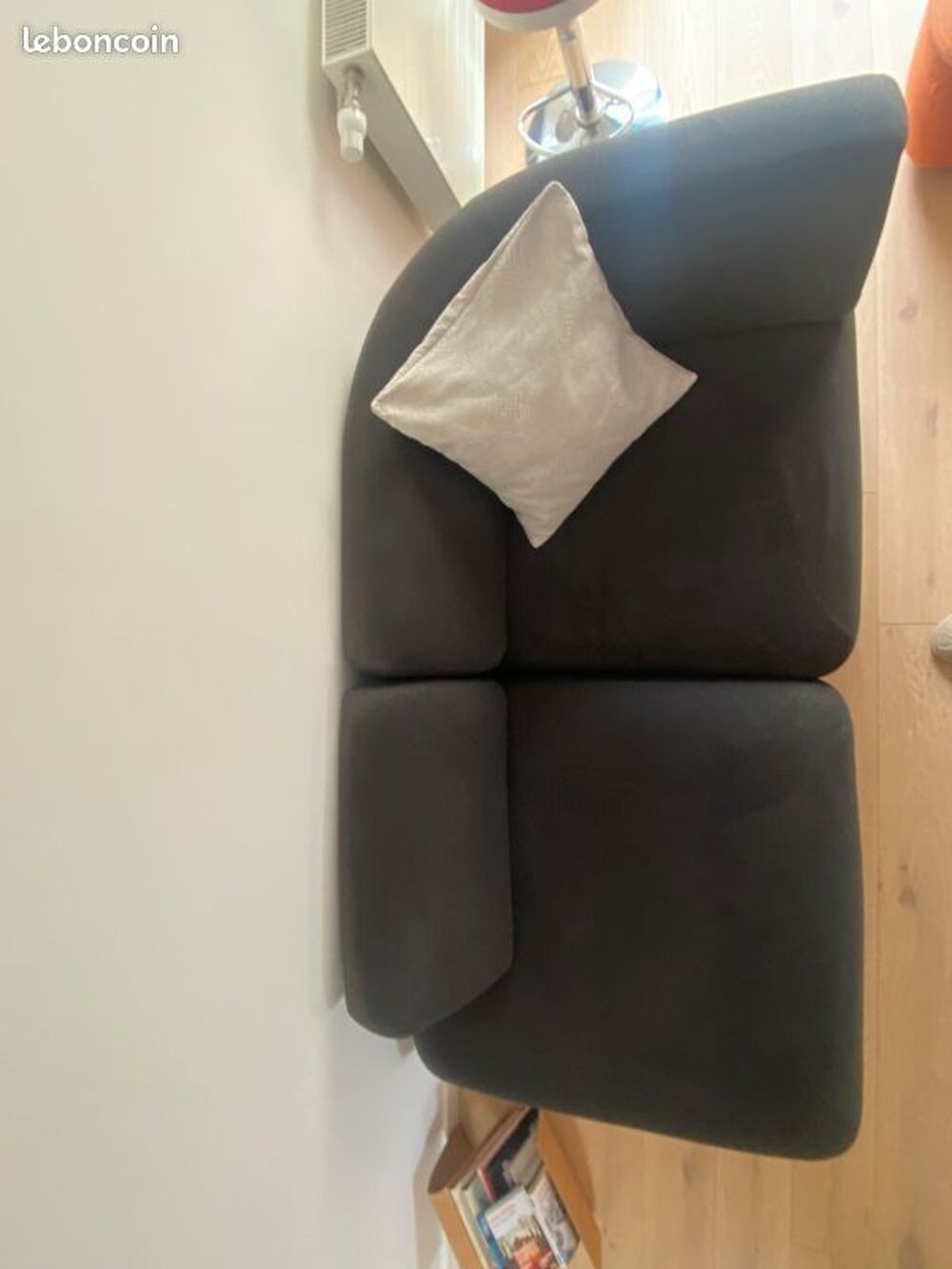 Canap&eacute; gris 3 places, tr&egrave;s bon &eacute;tat, BoConcept, 2 blocs Meubles