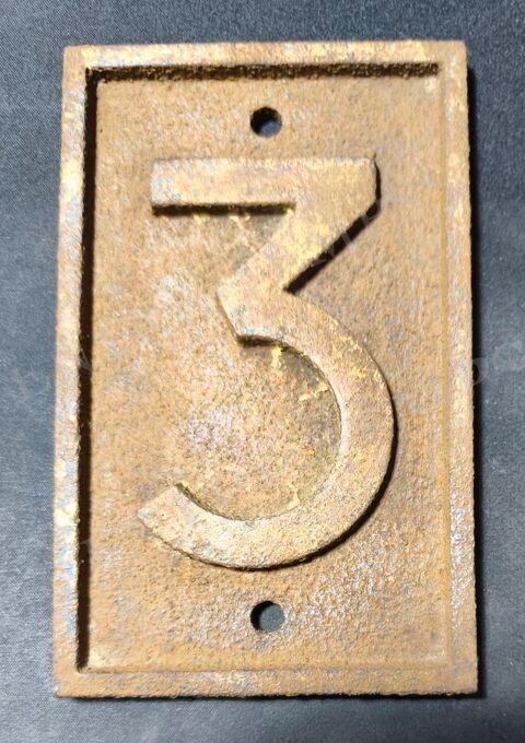 ANCIENNE & AUTHENTIQUE PLAQUE DE RUE EN FONTE #3 ou #8 19 Sergines (89)
