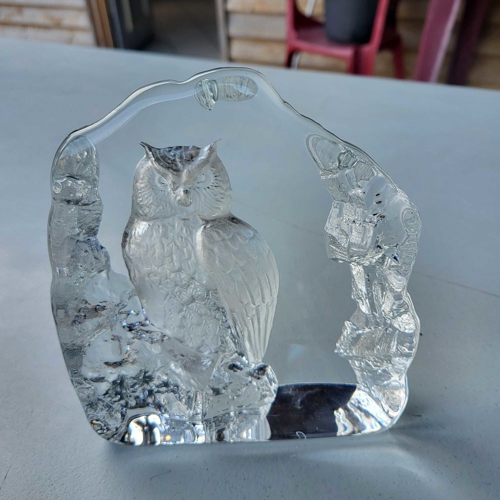 sculpture en verre ou cristal Sign&eacute; 