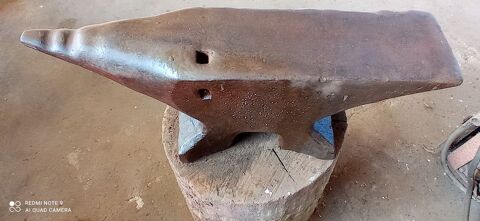 enclume 90 Saint-Pierre-de-Plesguen (35)