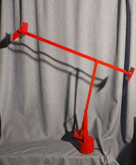 Lampe d'architecte TIZIO ROSSO design Richard SAPPER pour AR 300 Marseille 13 (13)