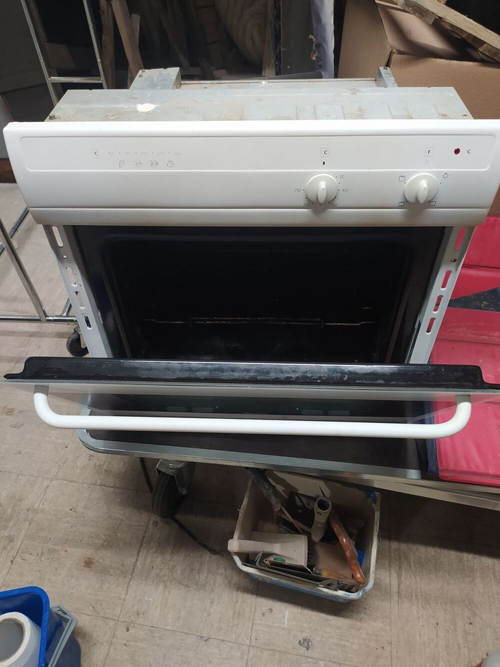 FOUR WHIRLPOOL ENCASTRABLE, ELECTRIQUE 4 FONCTIONS Electroménager