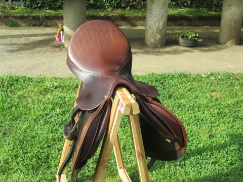 SELLE D'EQUITATION 400 Lanouaille (24)