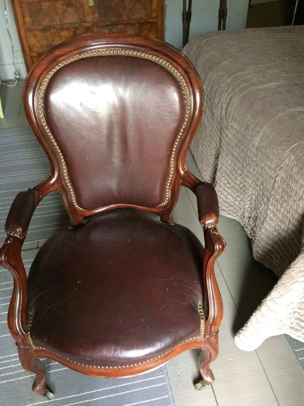 Fauteuil ancien cuir Meubles