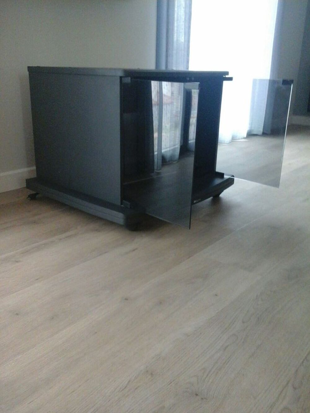 meuble TV sur roulettes Meubles