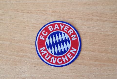 ecusson en tissu 
Fc Bayern munchen 
Diam�tre 6,5 cm
5 Carnon Plage (34)