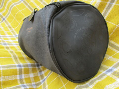 Trousse de Toilette d'Azzaro - Neuve 17 La Ferté-Alais (91)