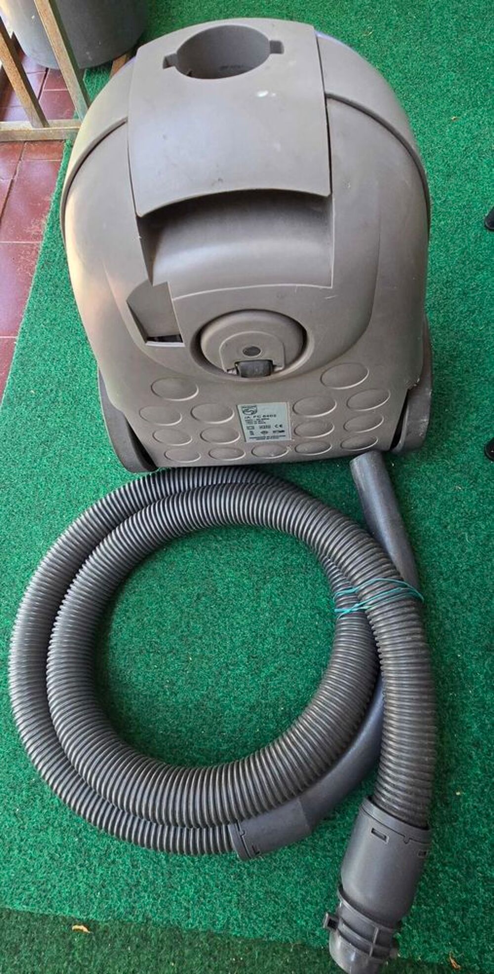 Aspirateur Tra&icirc;neau Philips City Line Electroménager