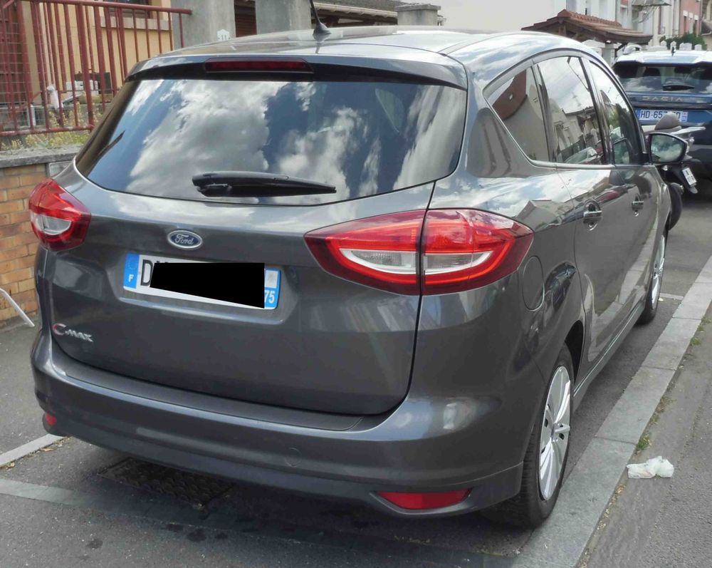 C-max C-MAX 1.5 TDCi 120 S&S Business Nav 2015 occasion 93430 Villetaneuse