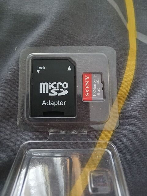 Carte micro sd 1to Neuve 15 La Rochelle (17)