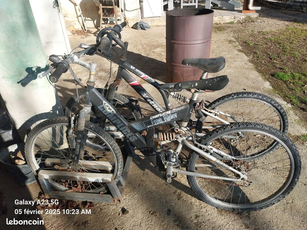velos a retap&eacute; Vélos