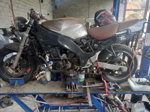 Moto SUZUKI 1993 occasion Pommevic 82400