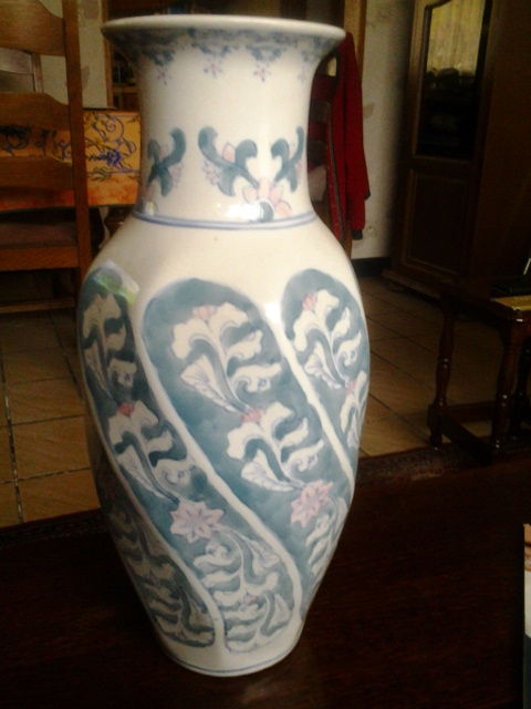 VASE HAUT EN CERAMIQUE 10 Marcq-en-Bar�ul (59)