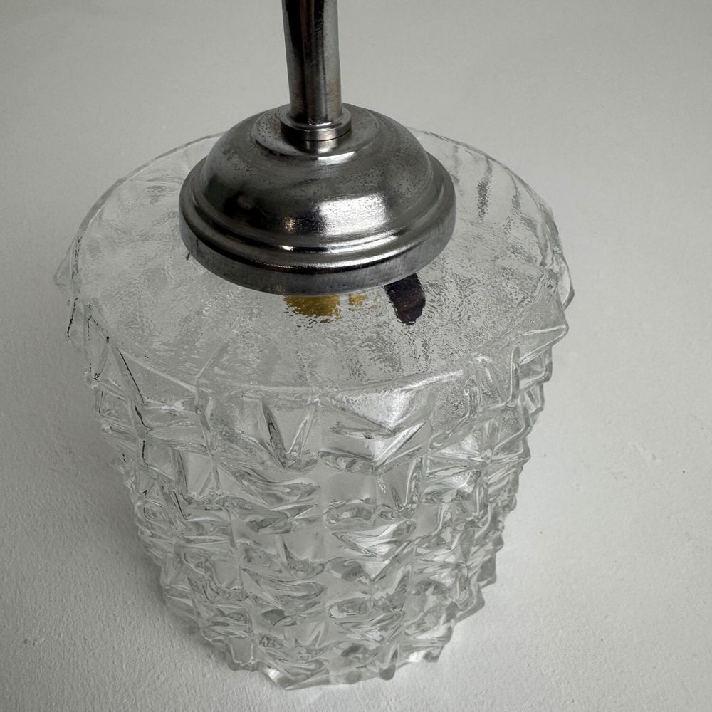 Ancienne applique vintage en verre " pointe de diamant " Décoration