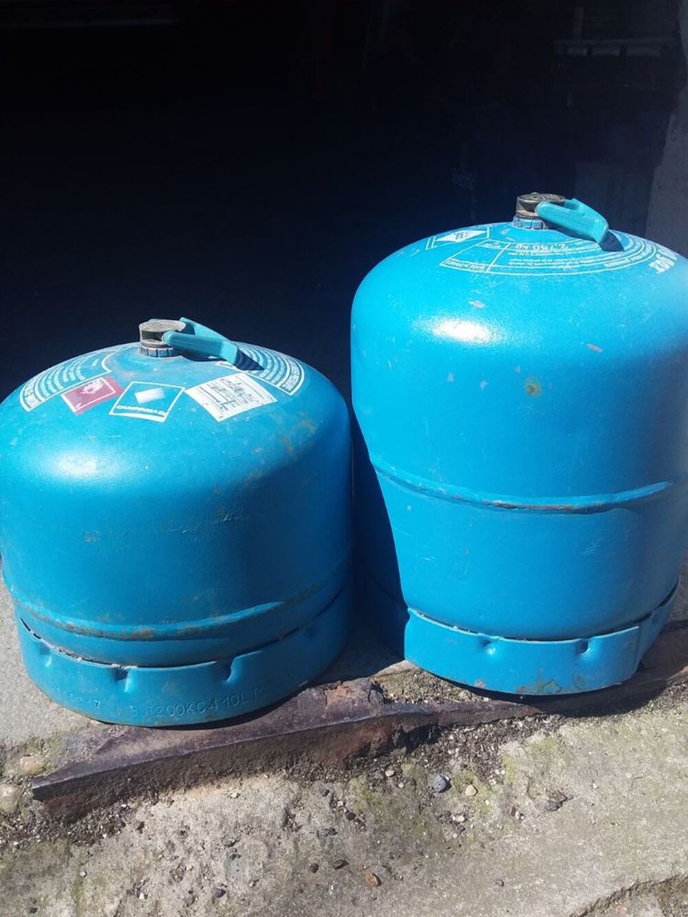 bouteilles de gaz vides butane ou propane Bricolage