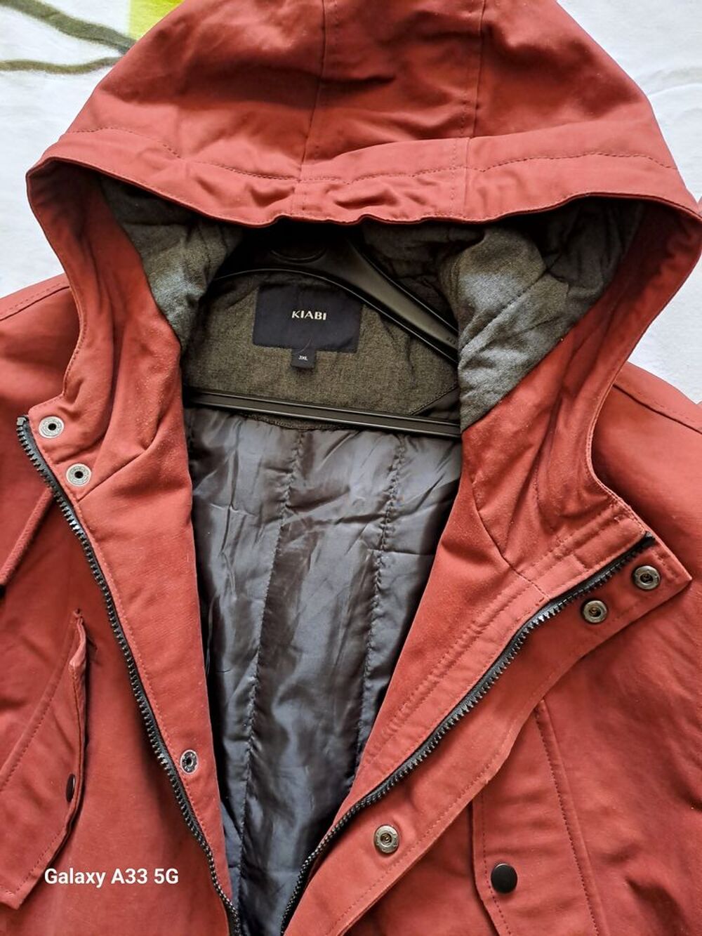 Doudoune bordeaux, taille 3xl, manches longues. Vêtements