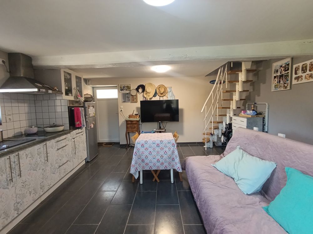 Maison 3 pièces 53 m² · à Néronde · 53 m² · 65 000 €