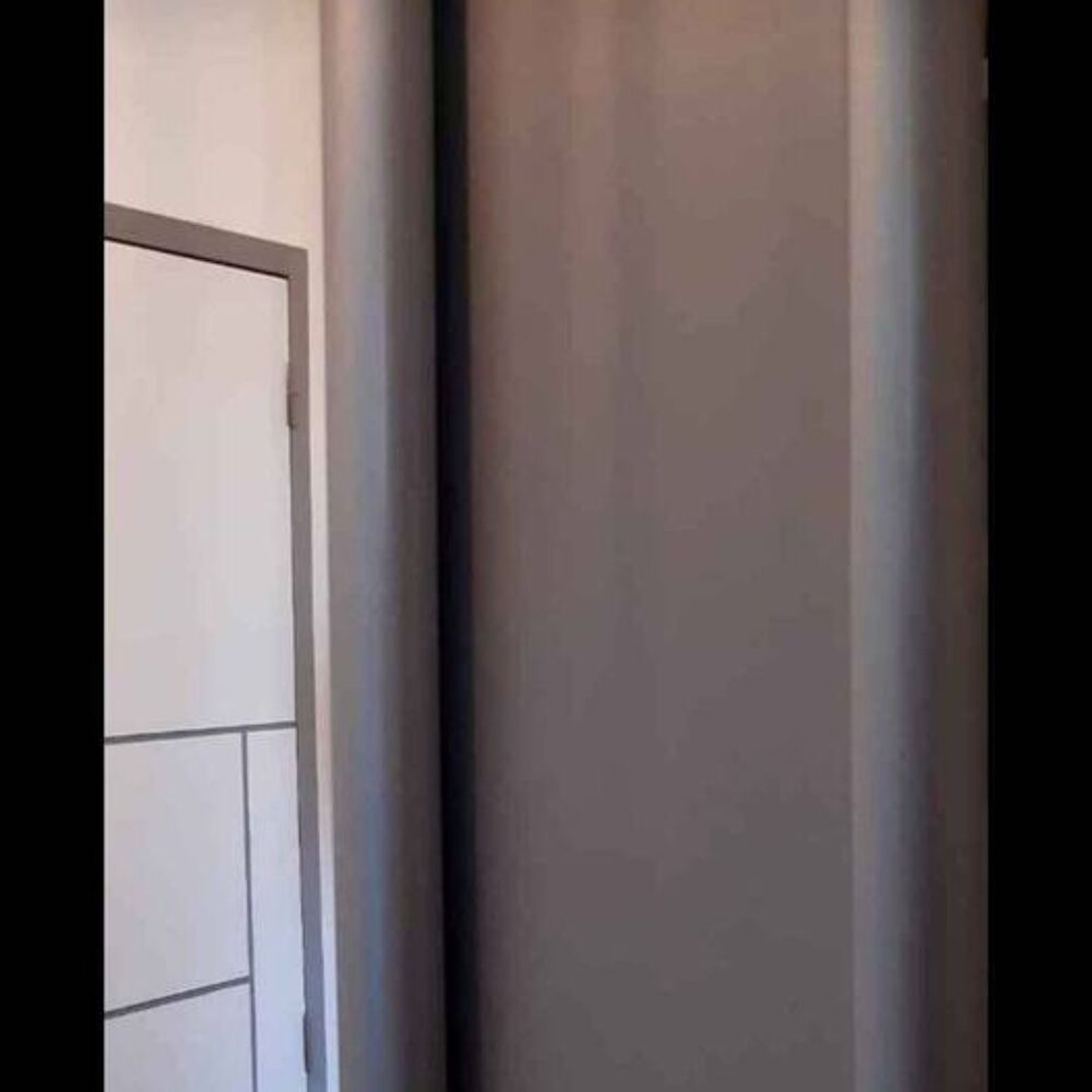 2 portes de placard coulissantes Meubles