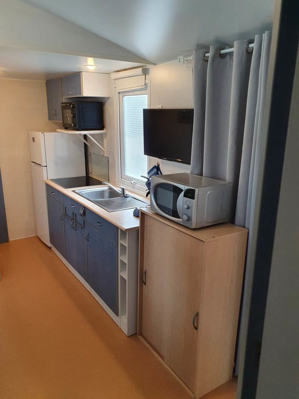   Mobilhome climatis dans camping 3*** Provence-Alpes-Cte d'Azur, Frjus (83600)