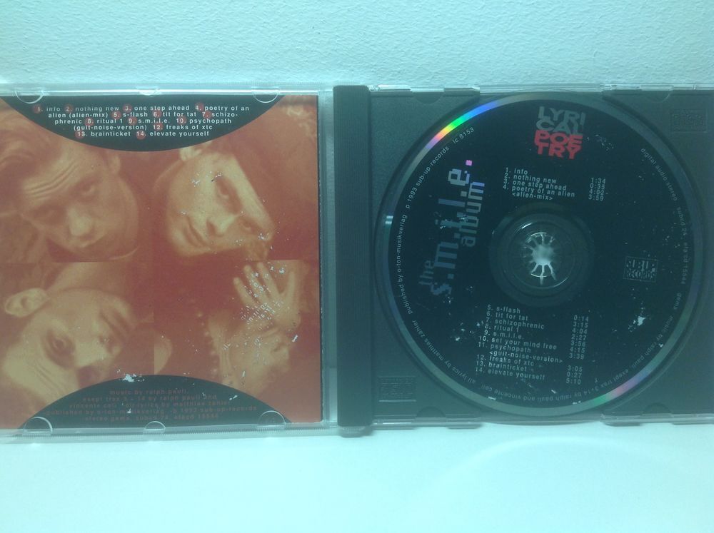 LYRICAL POETRY THE SMILE ALBUM Envoi Possible
CD et vinyles