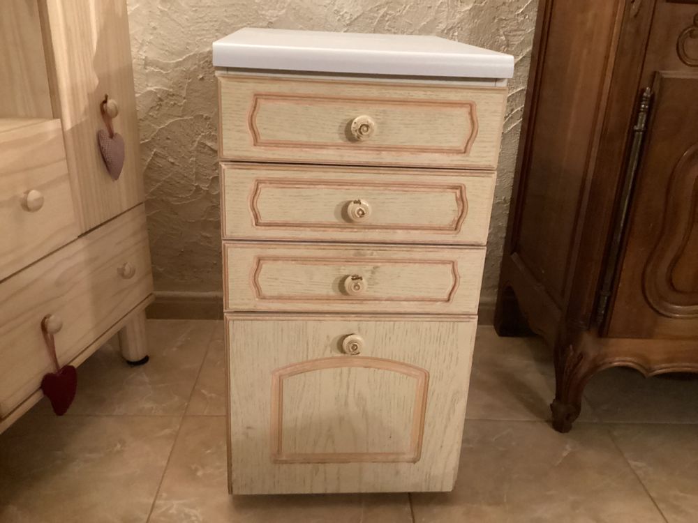 2 Petits. Meubles Rangement Meubles