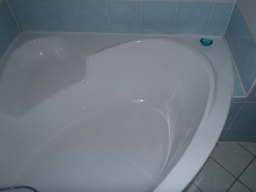 Baignoire d'Angle 1330x1330 Blanche Meubles