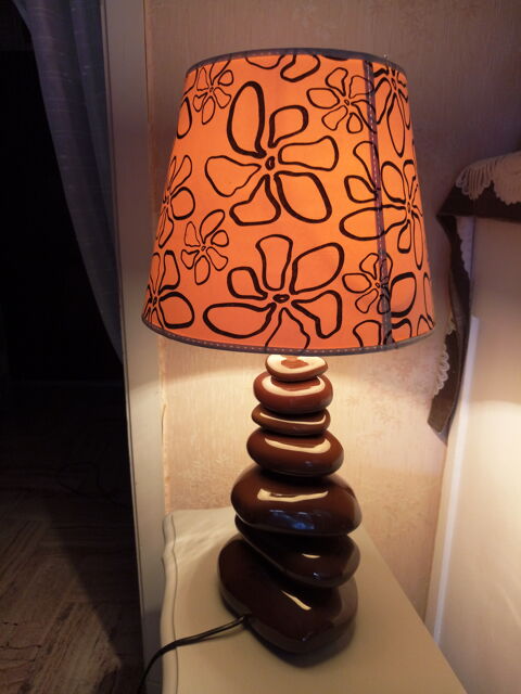 GRANDE LAMPE A POSER ZEN 7 GALETS MARRON  15 Grasse (06)