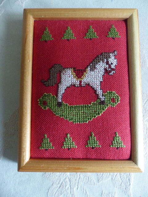   Cheval de bois  ... au  POINT DE CROIX
petit cadre 8 Roclincourt (62)