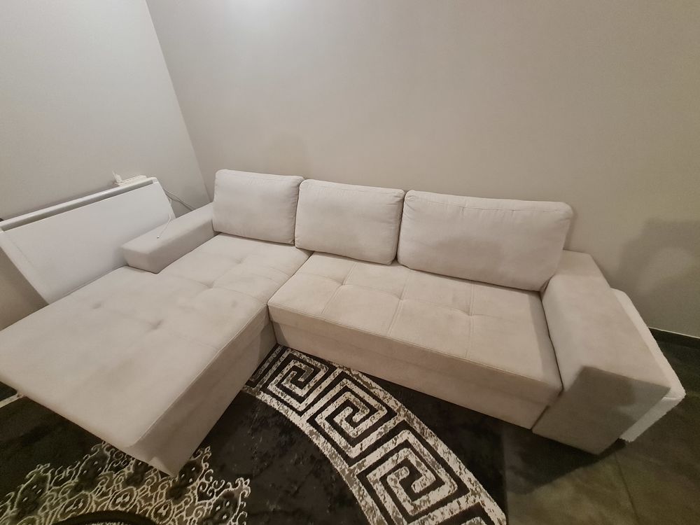 Canap&eacute; convertible avec coffre de rangement et pouffe Meubles