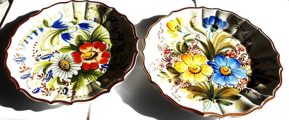 Assiettes murales en fa&iuml;ence Décoration