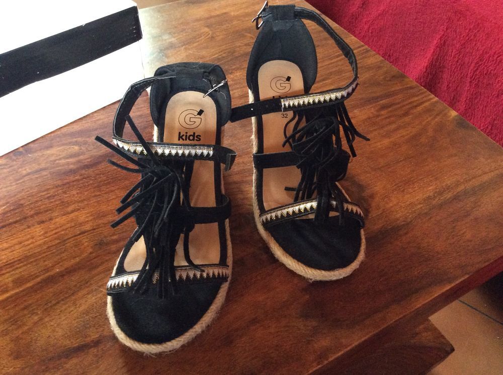sandales d?enfant Chaussures enfants