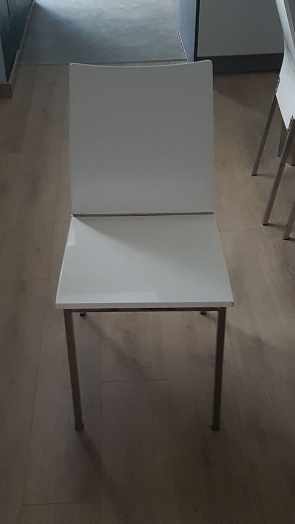 CHAISES SALLE A MANGER Meubles
