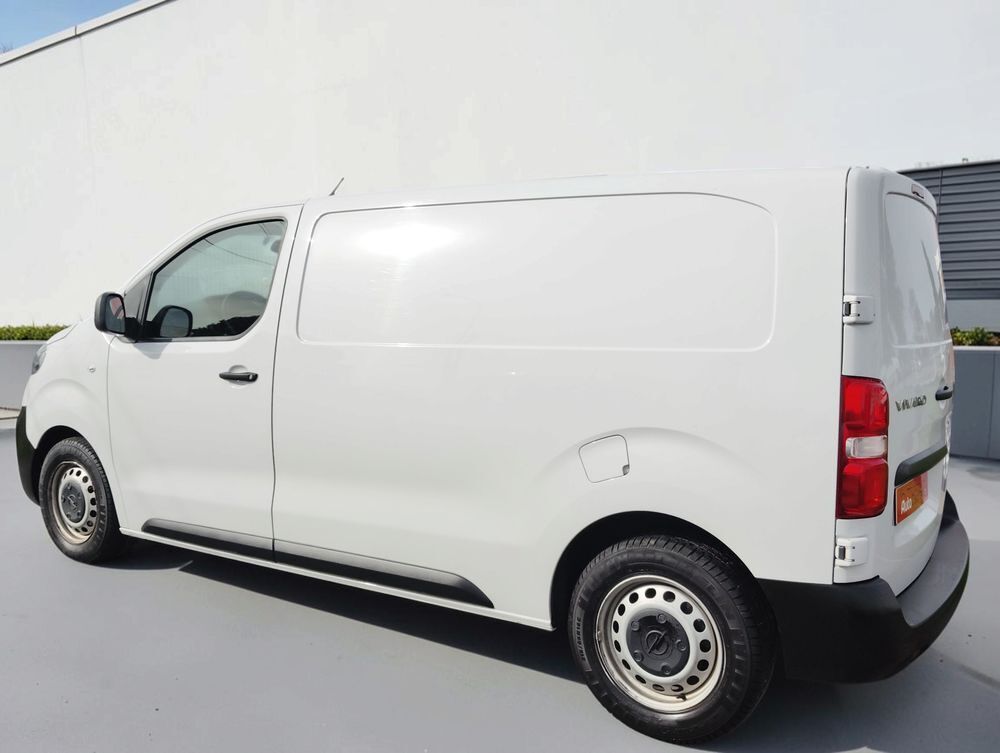 Vivaro VIVARO FGN TAILLE M BLUEHDI 120 S&S BVM6 PACK BUSINESS 2022 occasion 59820 Gravelines
