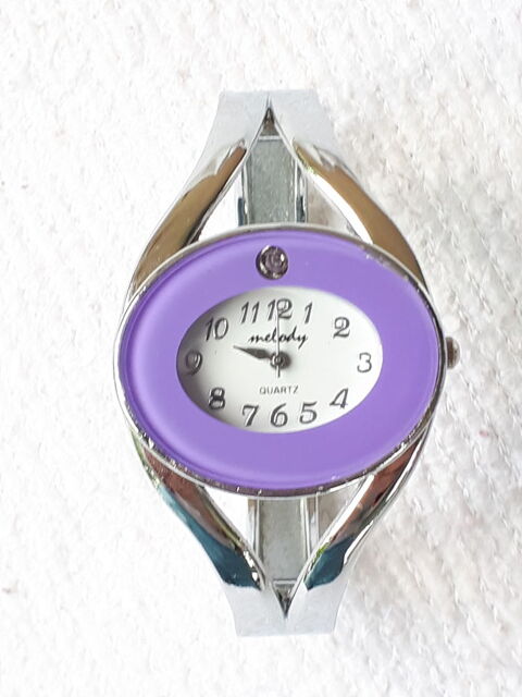 Montre femme Mélody 4 Montigny-Lencoup (77)