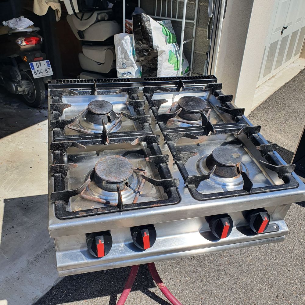 Piano &agrave; gaz pro et plancha &agrave; gaz pro Electroménager