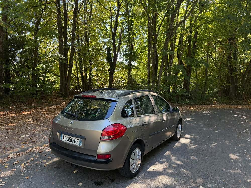 Clio III Estate Clio Estate III dCi 70 eco2 Authentique 2009 occasion 35000 Rennes