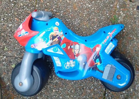 Trotteur moto Avengers 15 Beauchamp (95)