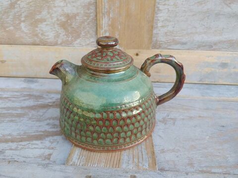 Théière Grès Émaillé Vert Porterie Artisanale 
60 Loches (37)