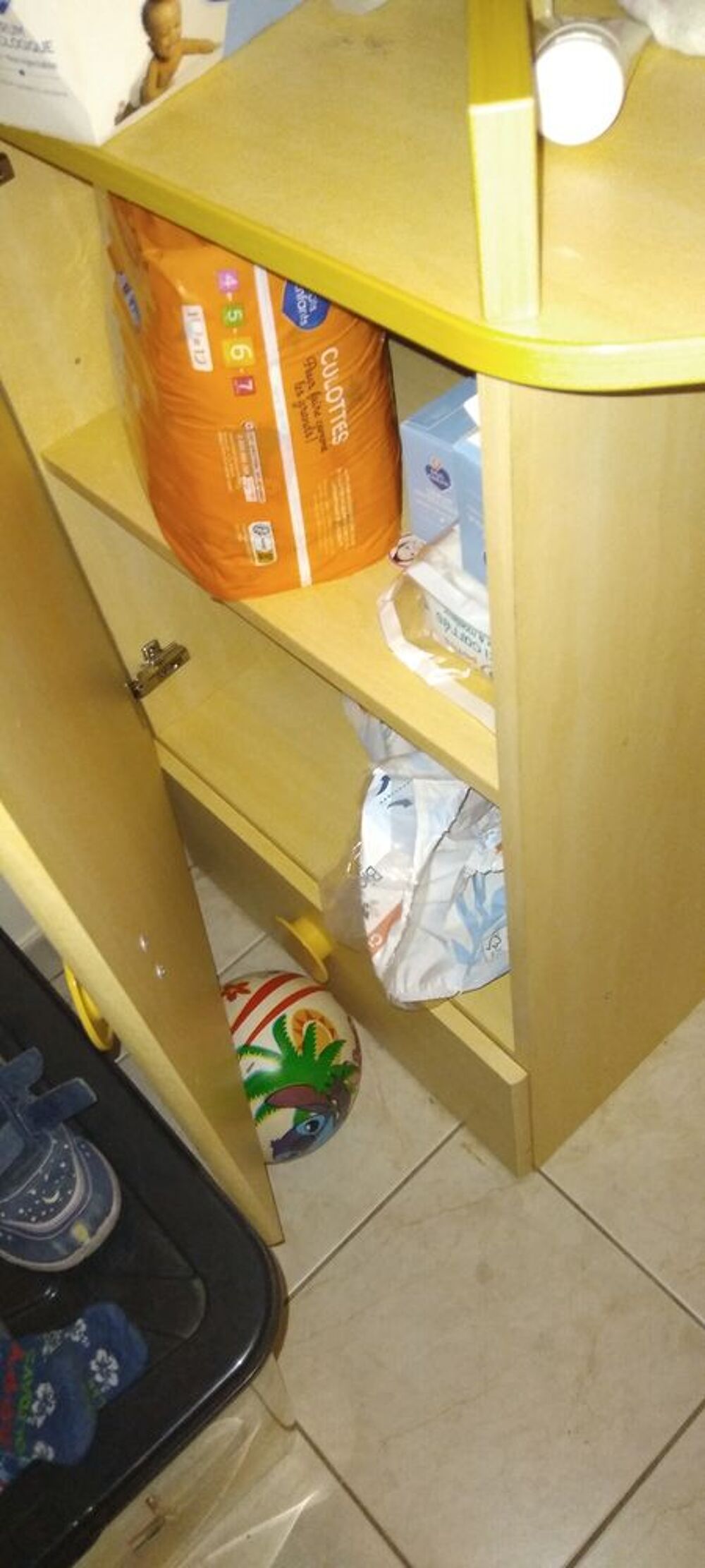 Meuble &agrave; langer de coin Mobilier enfants