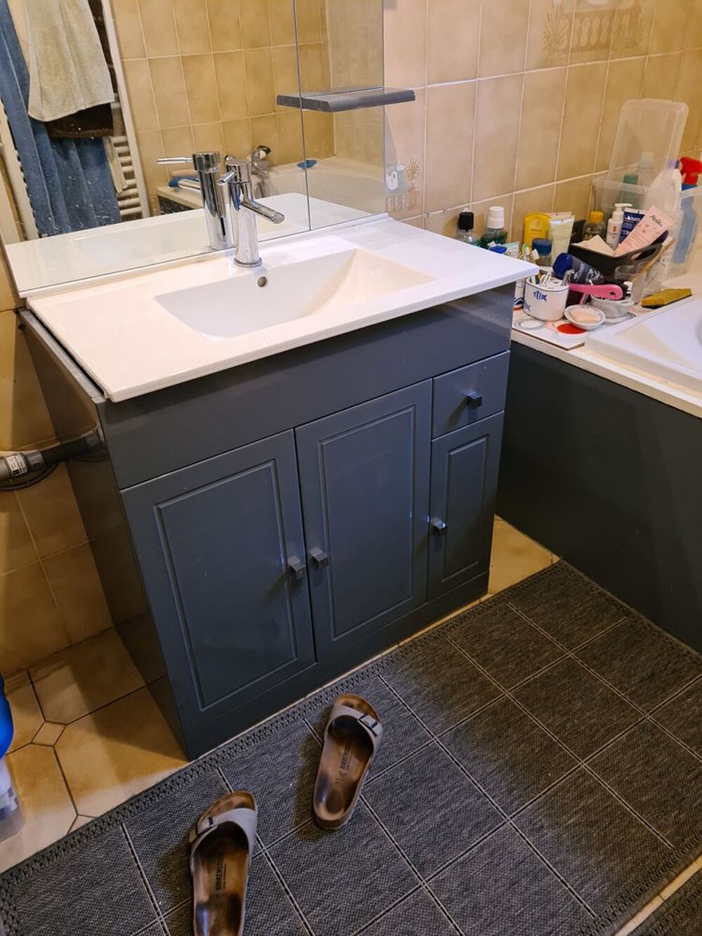 2 Meubles de salle de bain identiques Meubles