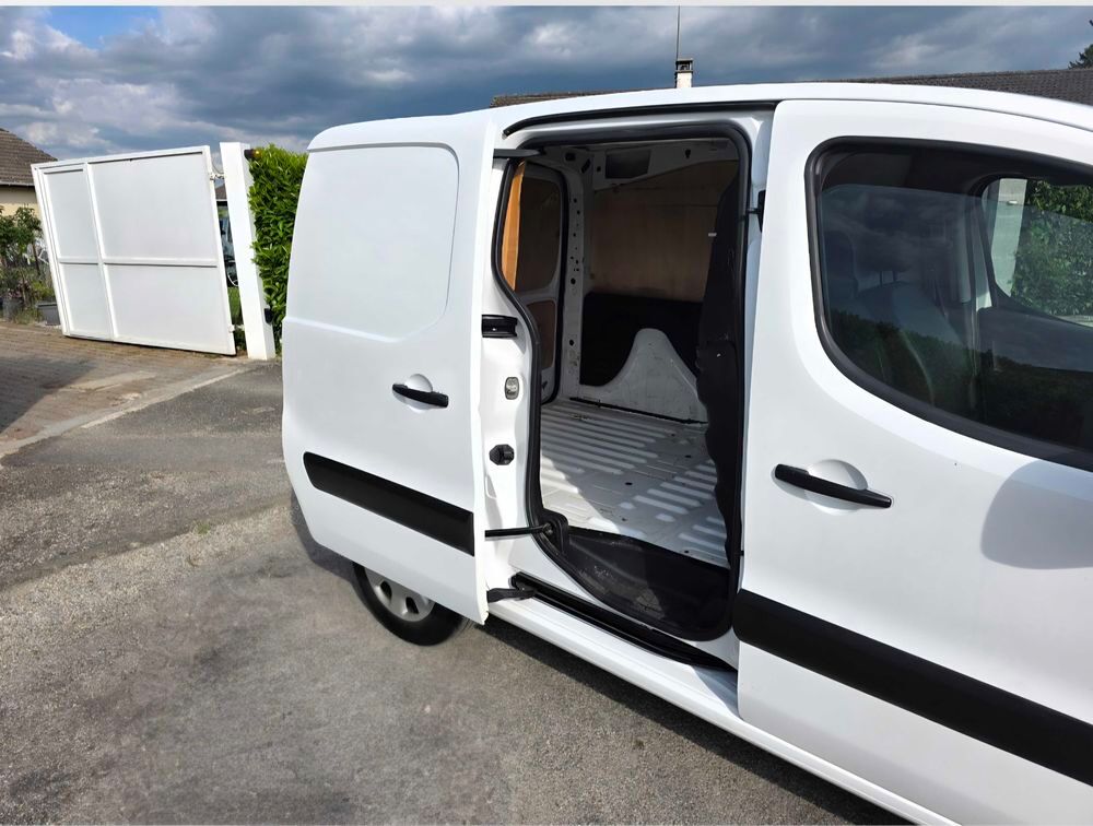 Partner PARTNER FOURGON 120 L1 1.6 BLUEHDI 120 S&S BVM6 PACK CLIM NAV 2018 occasion 38490 Les Abrets en Dauphin&eacute;