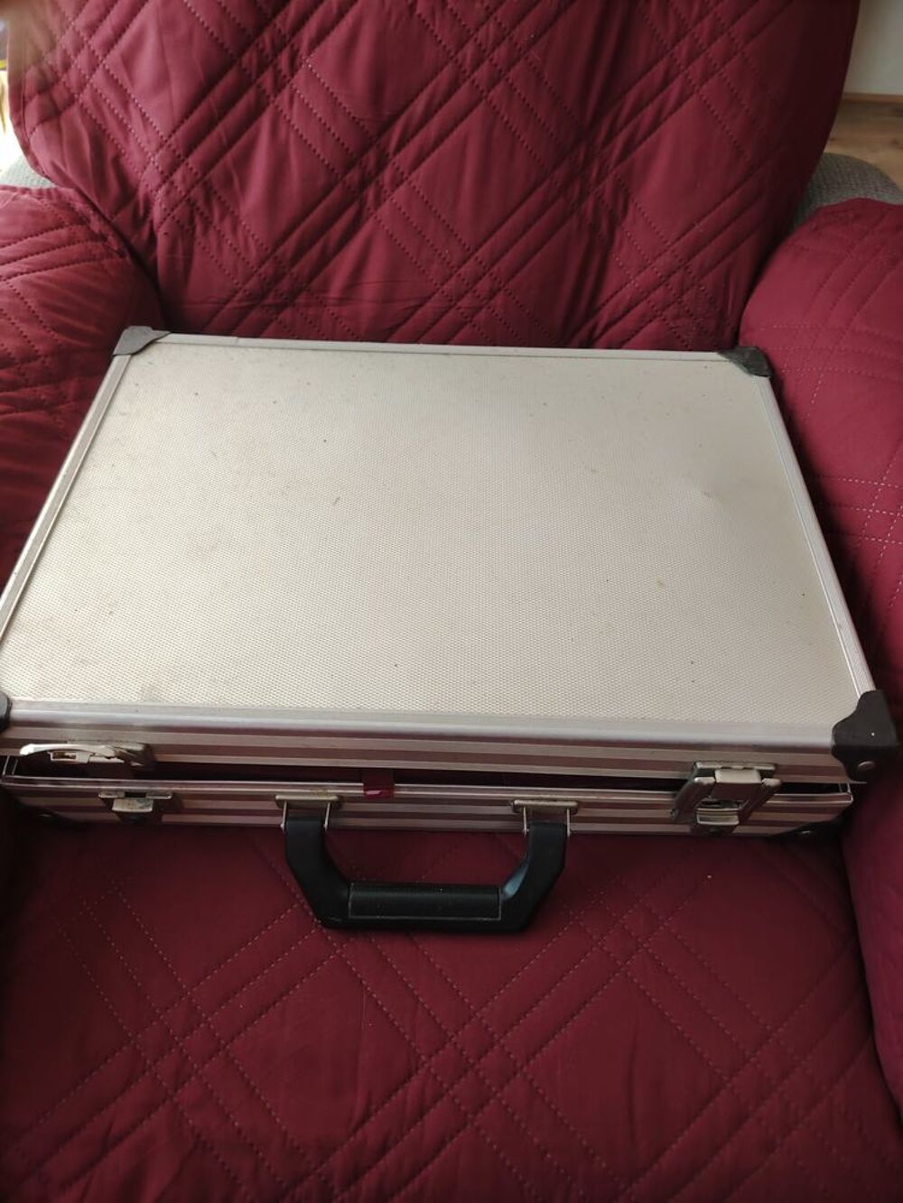 Coffret de couverts Bestecke SBS Solingen,
Electroménager