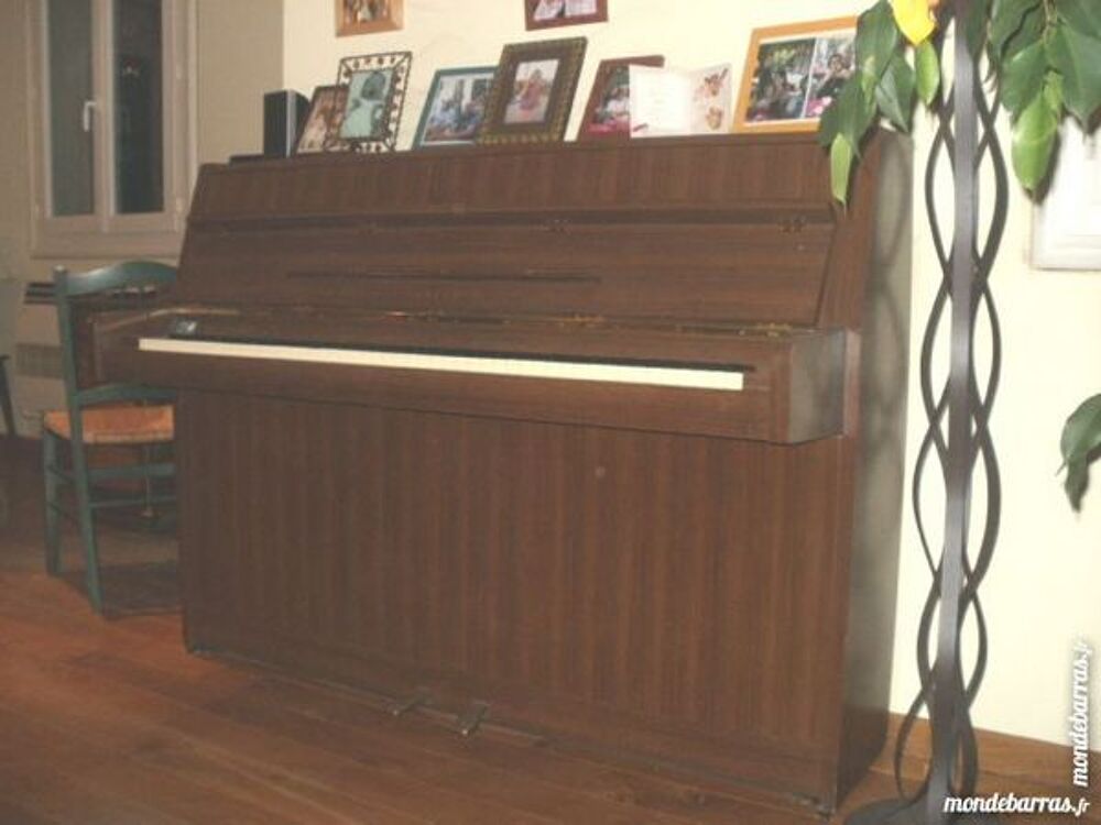 Piano droit YAMAHA Instruments de musique