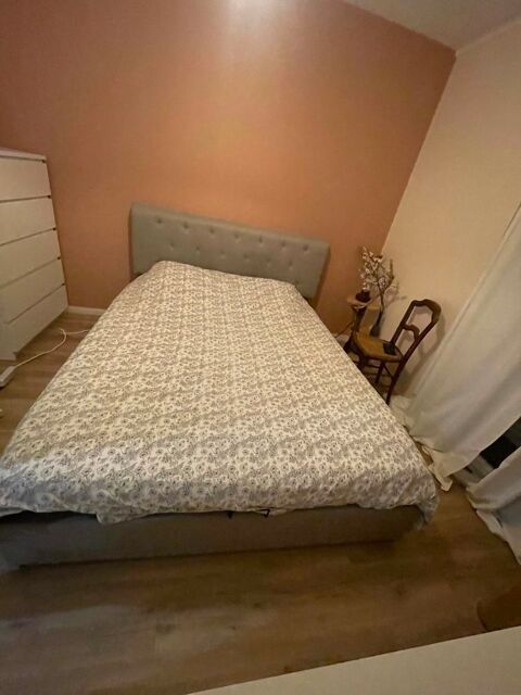 Grand lit double 160 avec matelas 700 Nantes (44)