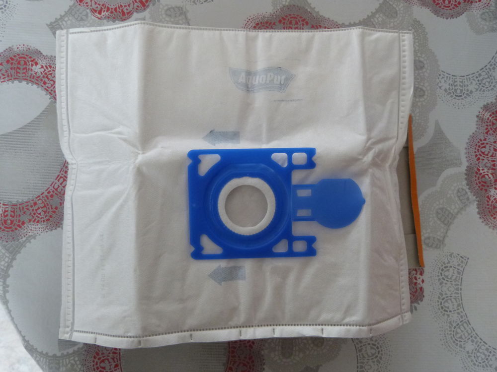 sacs aspirateur AQUAPUR E0 800 pour aspirateur tra&icirc;neau Electroménager