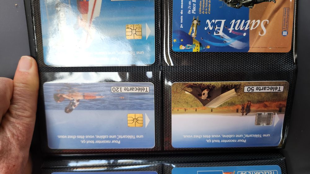 Lot de 4 t&eacute;l&eacute;cartes 