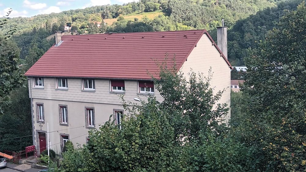 Vente Immeuble Immeuble 1021m² - Rentabilité 14,5% - Étudiants/Airbnb - Pontaumur
