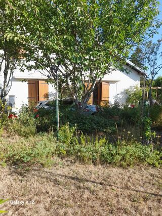 Maison 6 pièces 126 m² · à Saint-Saud-Lacoussière · 126 m² · 138 000 €